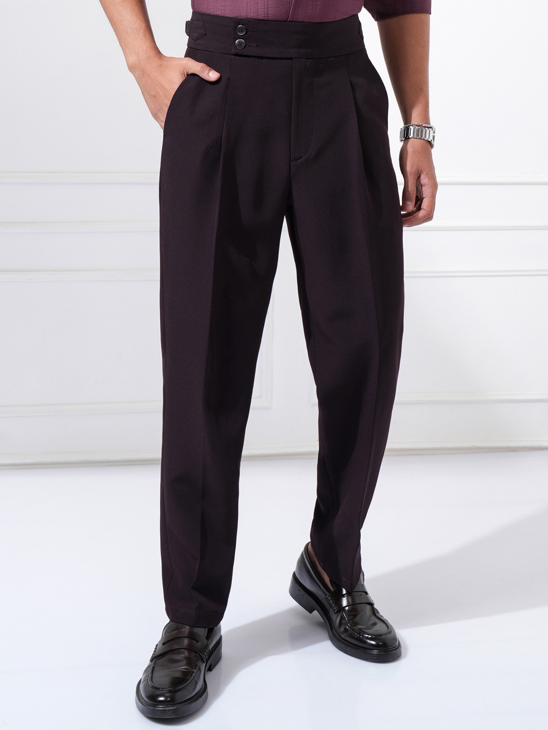 

HIGHLANDER Men Mid-Rise Regular Fit Trousers, Green
