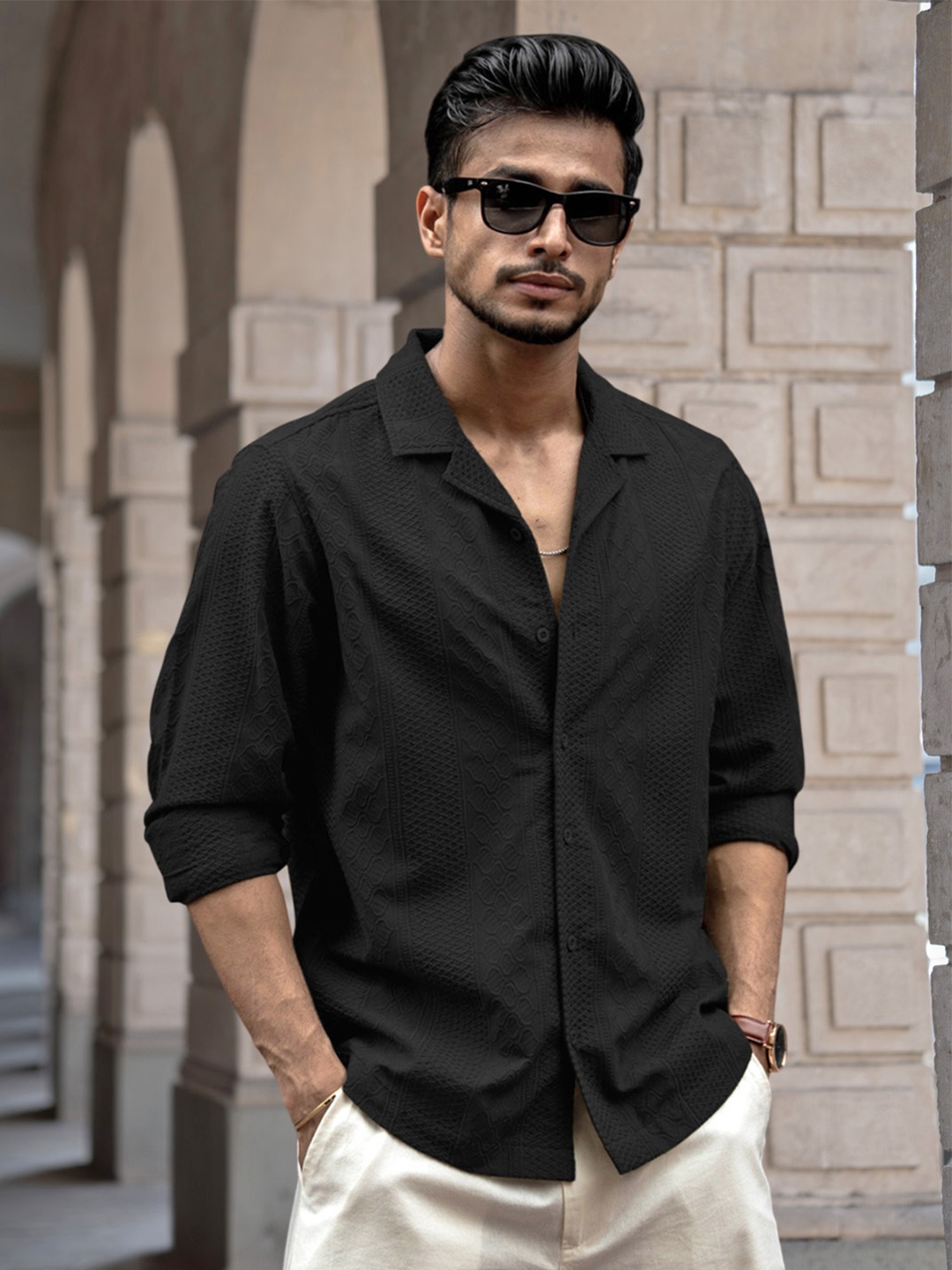 

Powerlook Men Spread Collar Solid Casual Shirt, Black