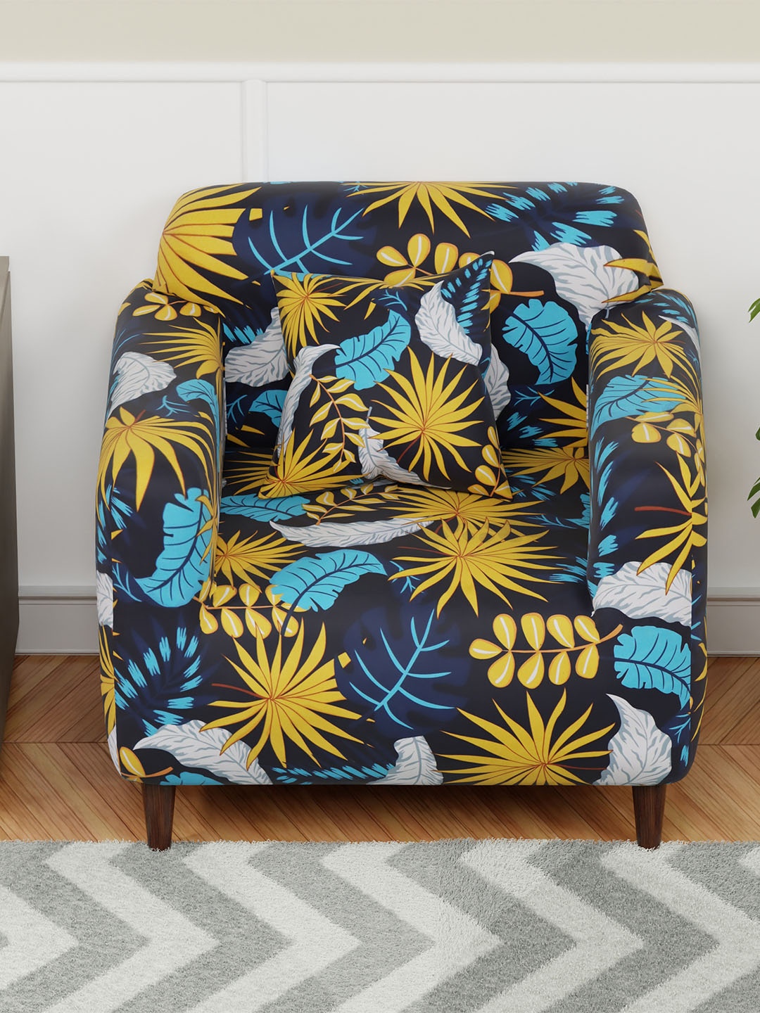 

Aura Black & White Printed Sofa Cover With Arms