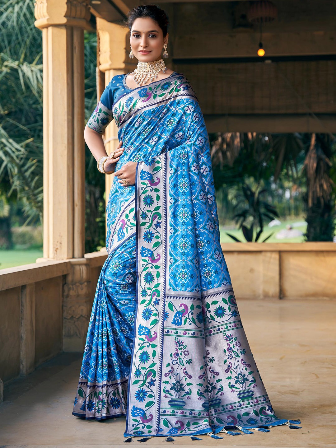 

Kandora Woven Design Zari Pure Silk Banarasi Saree, Blue