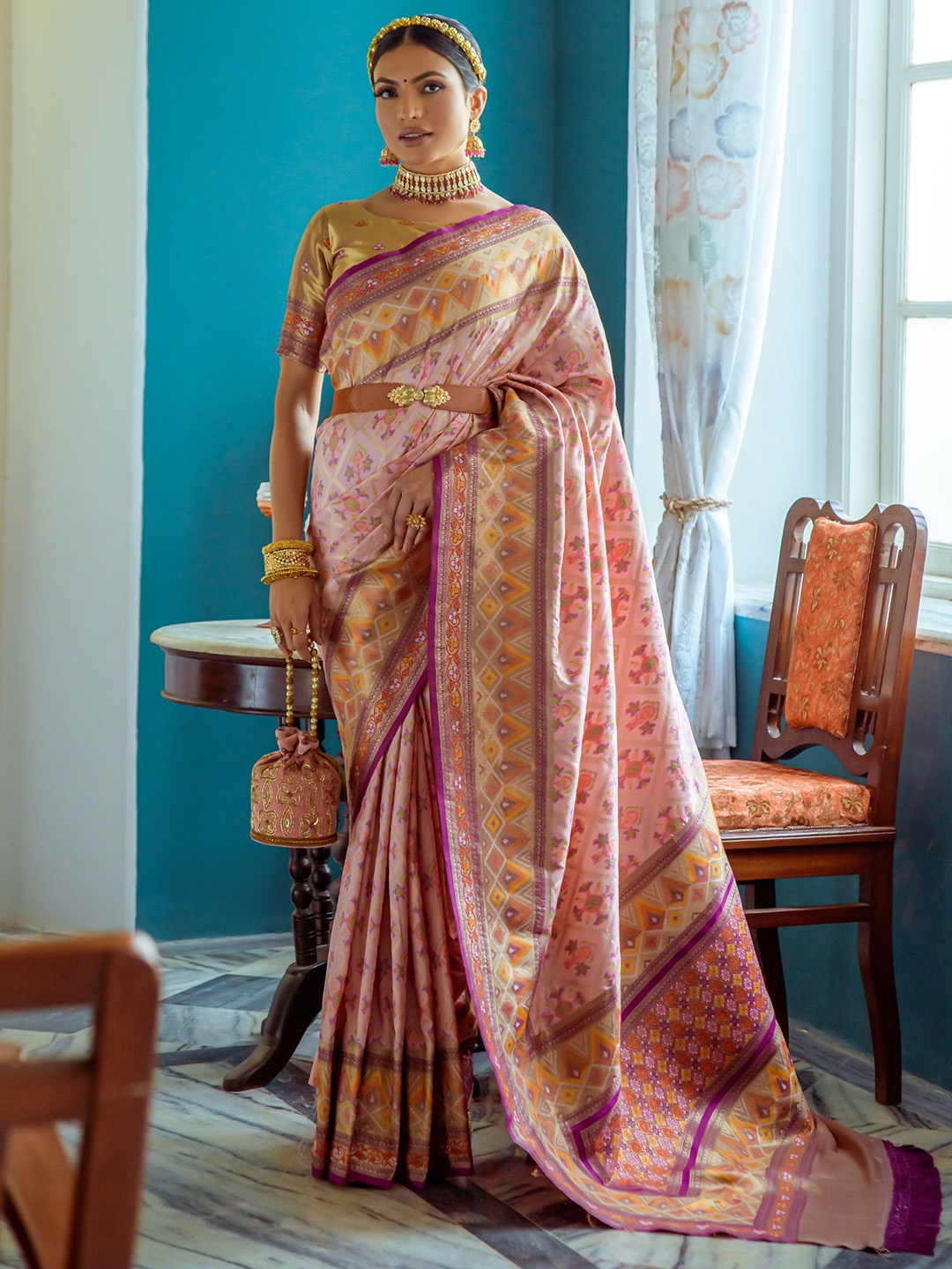 

Kandora Woven Design Zari Pure Silk Banarasi Saree, Peach