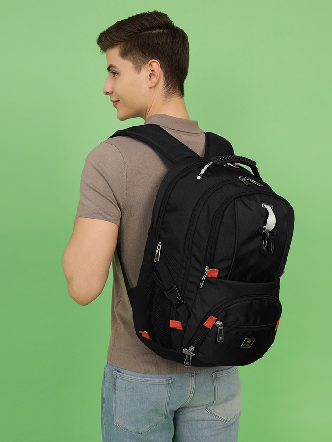

SWISS MILITARY Unisex Backpack with USB Charging Port, Black