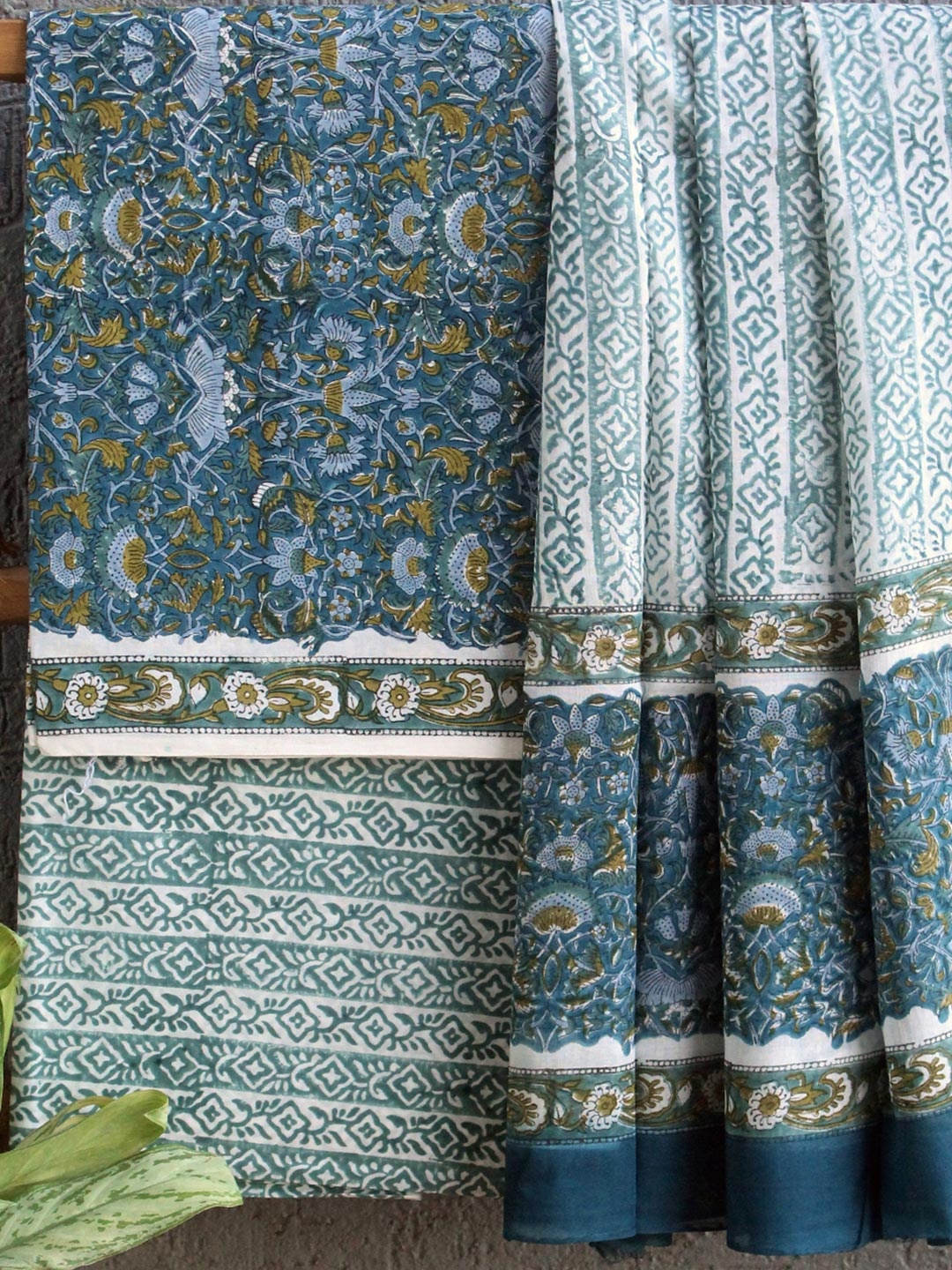 

Weaves of Tradition Printed Pure Cotton Unstitched Dress Material, Teal