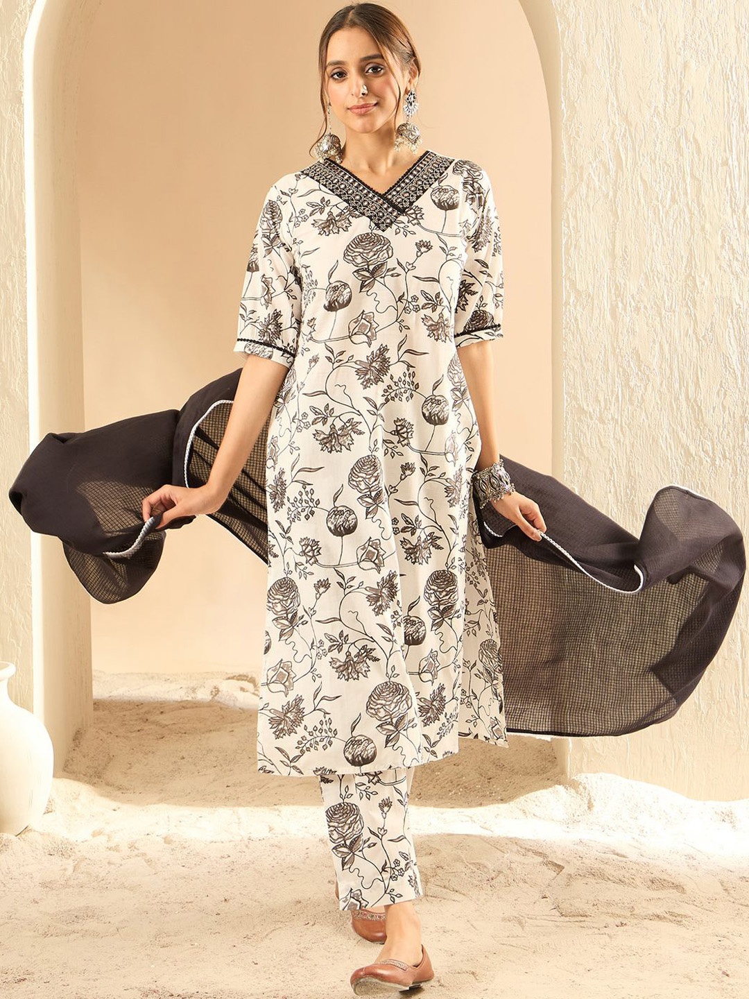 

Indo Era Women Printed Regular Mirror Work Pure Cotton Kurta with Trousers & With Dupatta, White