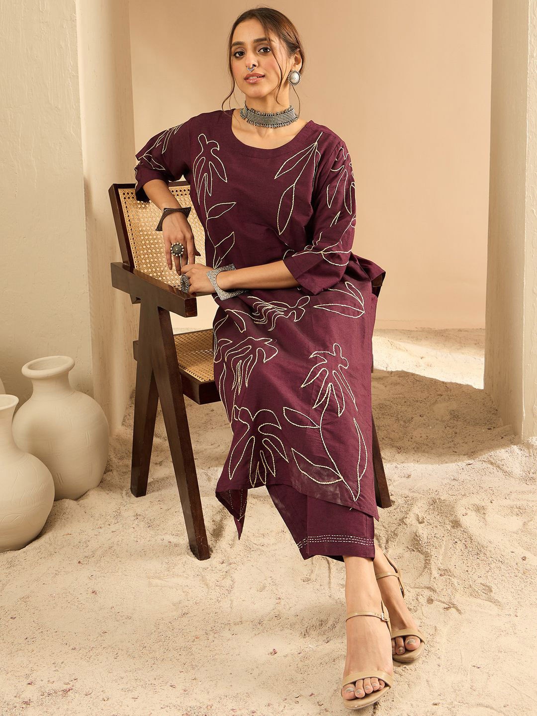 

Indo Era Women Floral Embroidered Regular Thread Work Pure Cotton Kurta with Trousers, Burgundy