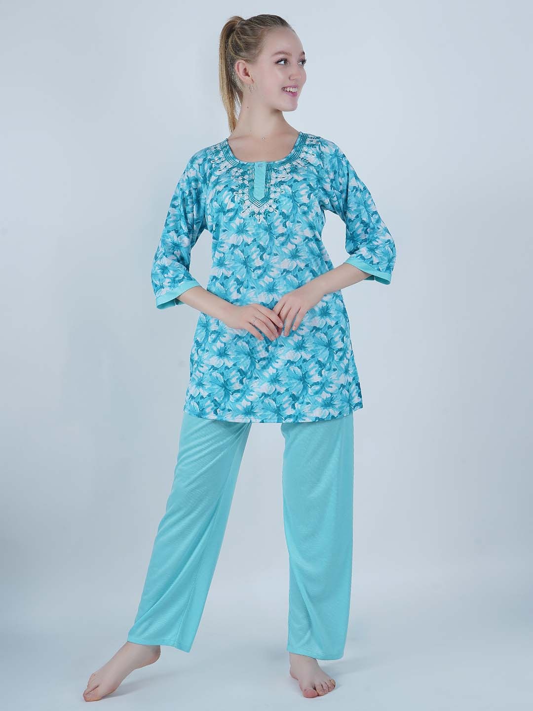 

SHYAM SONS FLAIR Women Floral Printed Night suit, Blue