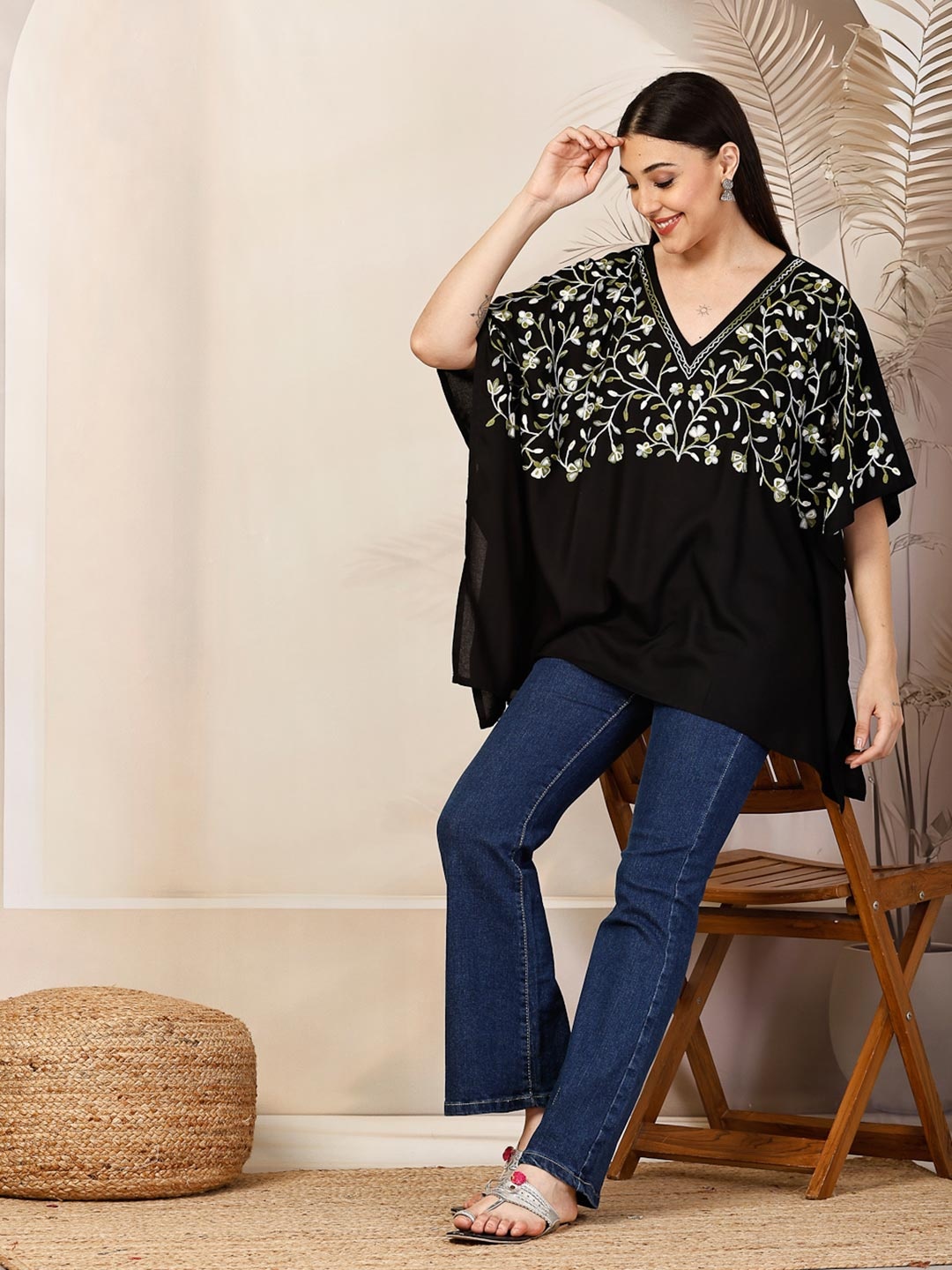 

QAZMI Sheen V-Neck Flared Sleeves Kashmiri Aari Work Kaftan Kurti, Black