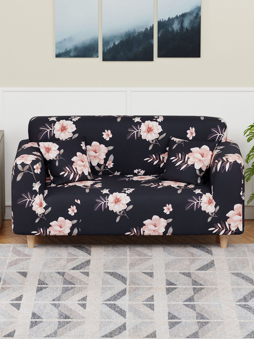 

Aura Black & White Printed Elasticated Sofa Cover