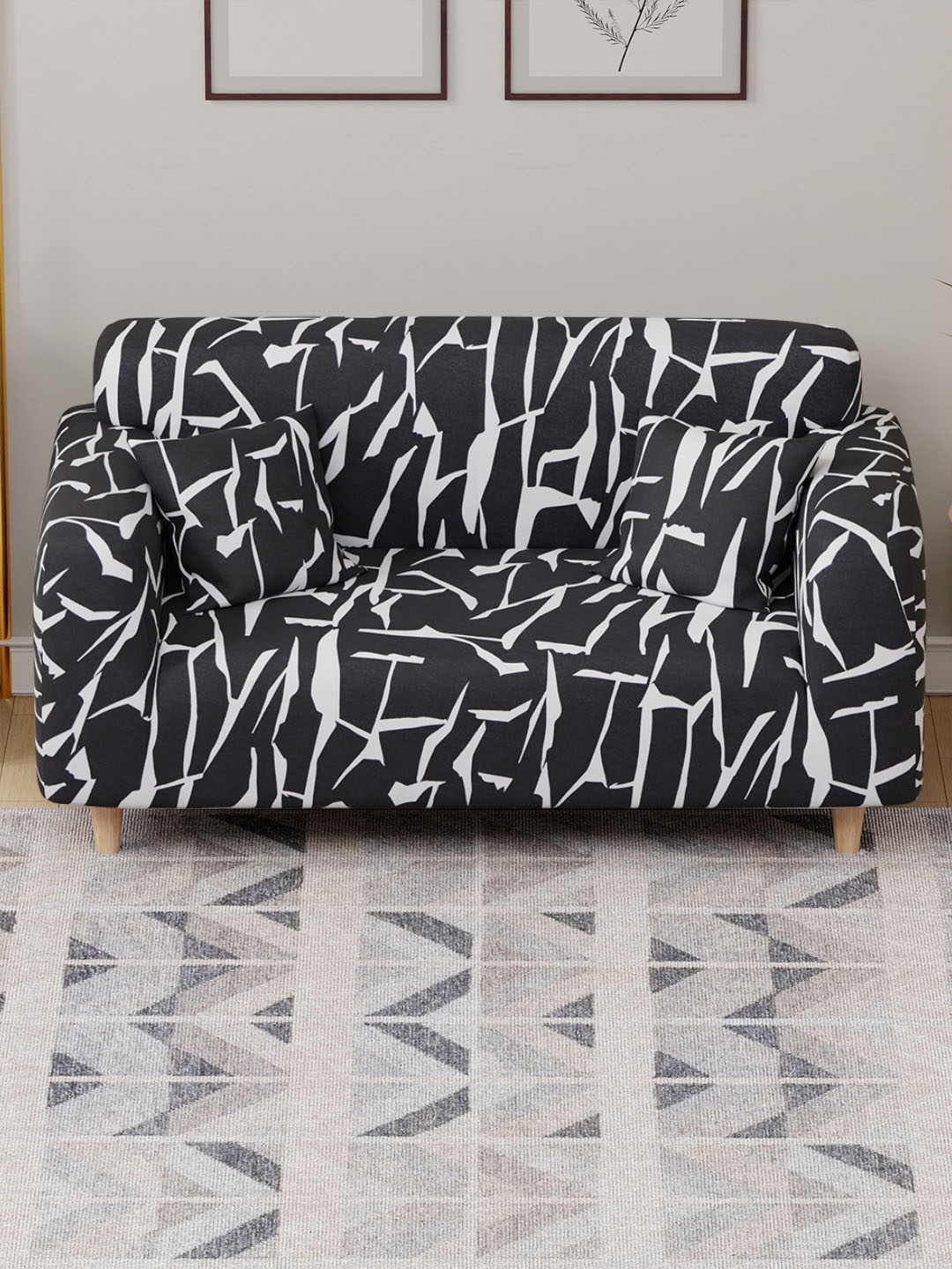 

Aura Black & White Printed 2-Seater Sofa Cover With Arms