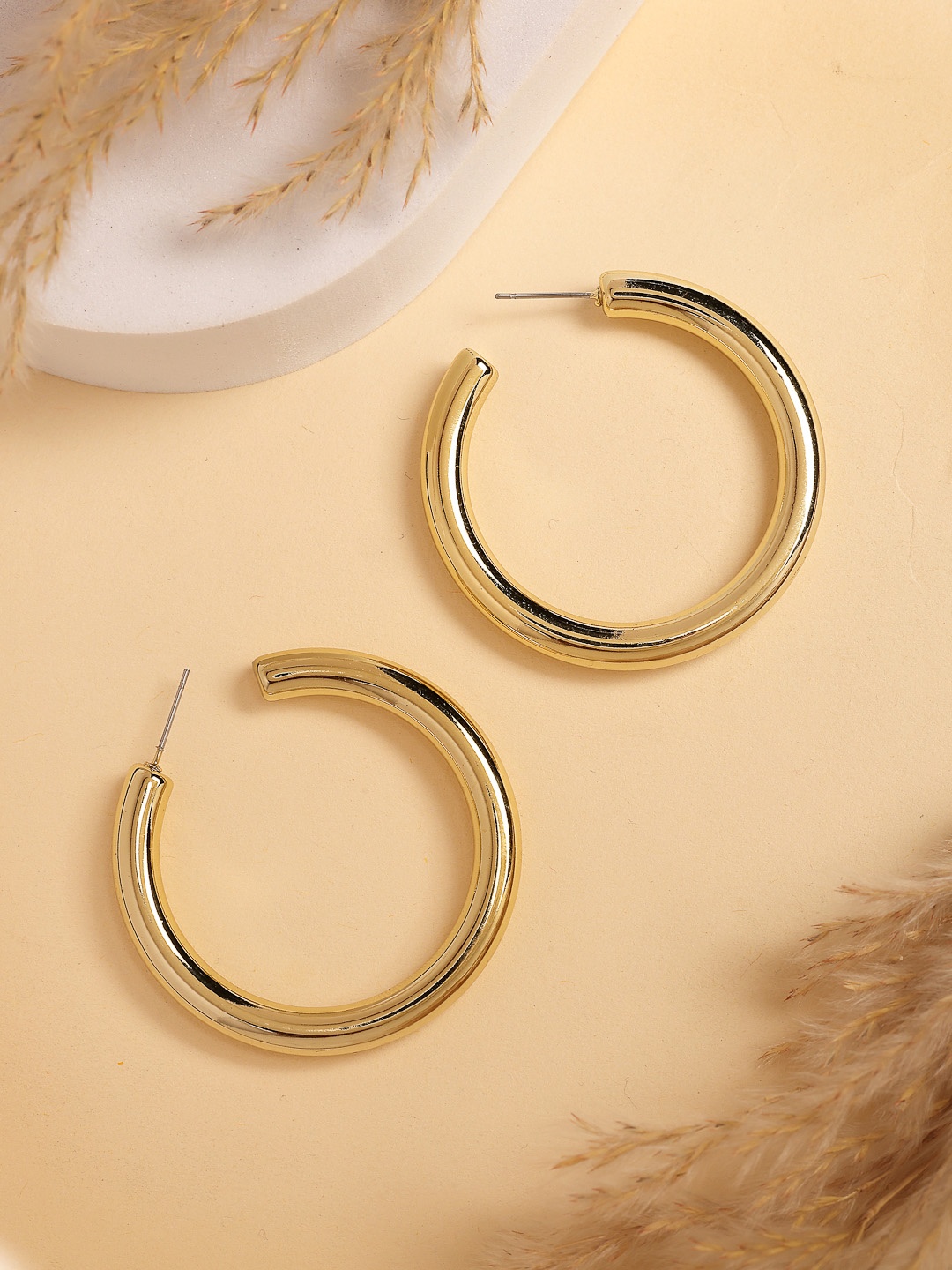 

NVR Gold-Plated Contemporary Half Hoop Earrings