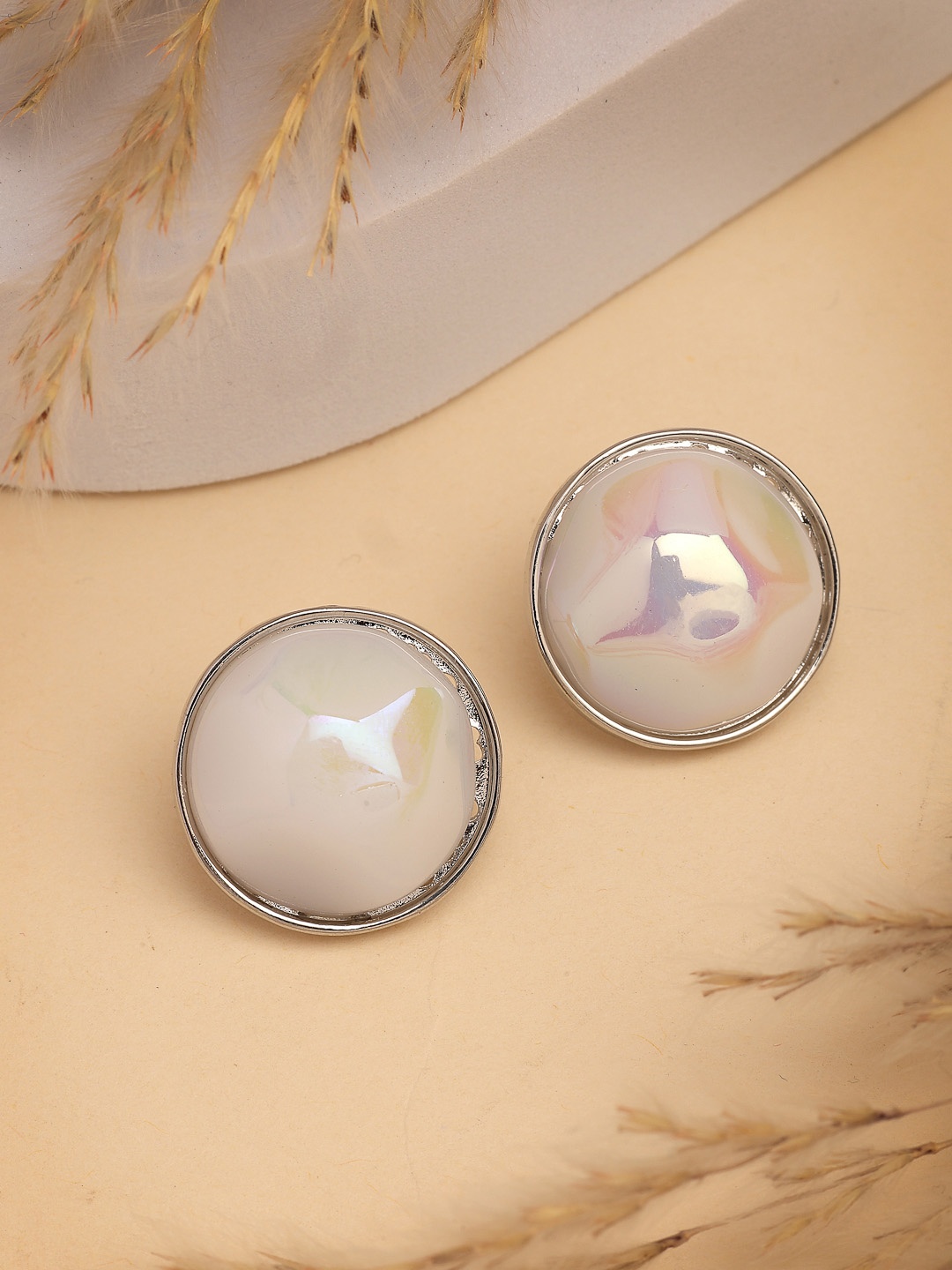 

NVR Silver-Plated Contemporary Pearls Beaded Stud Earrings
