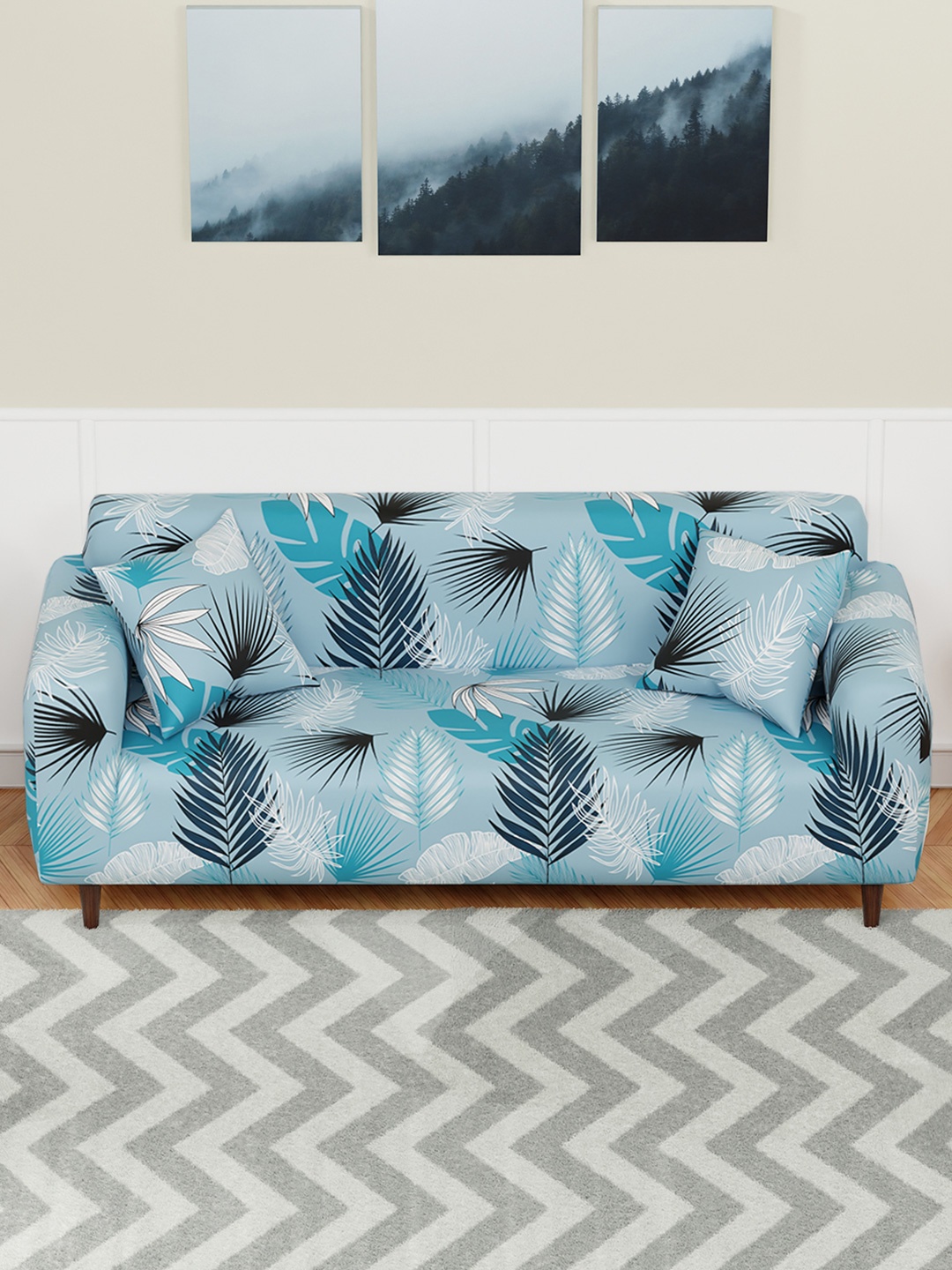 

Aura Blue & White Printed Elasticated Sofa Cover