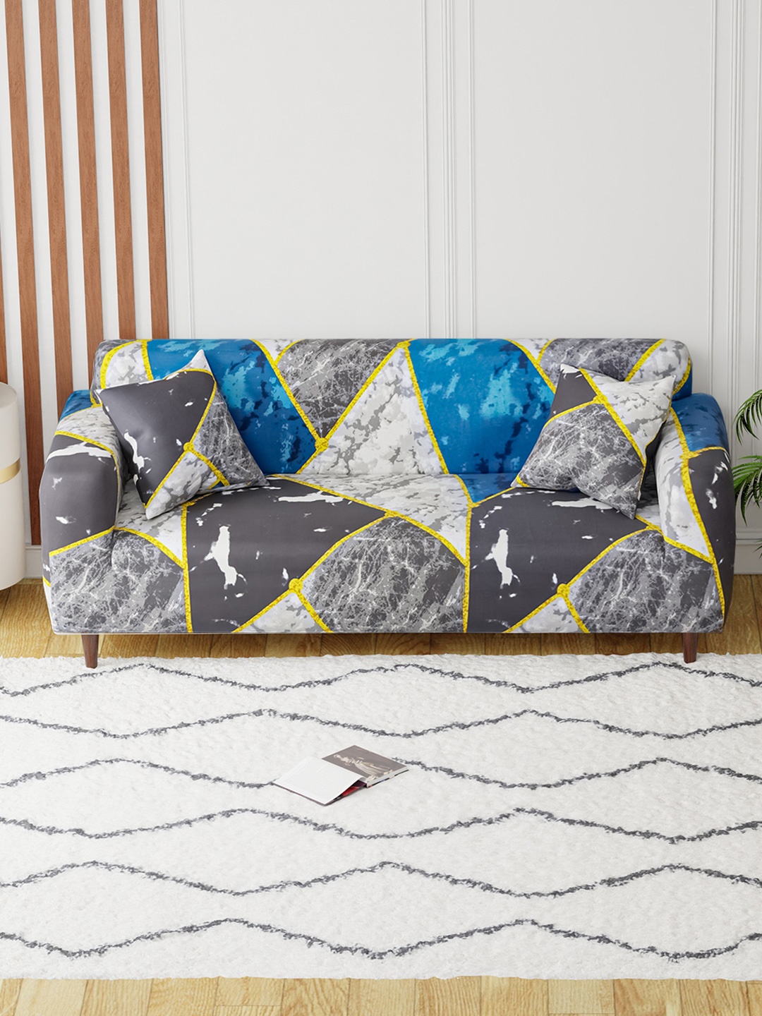 

Aura Grey & White Printed Elasticated Sofa Cover