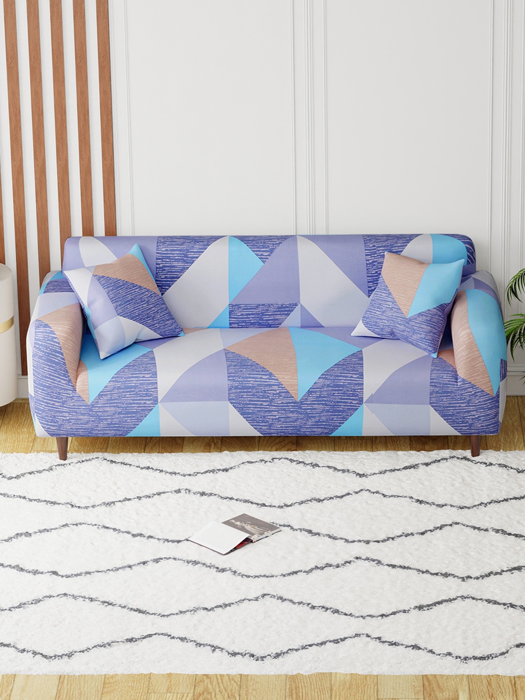 

Aura Blue & White Printed Elasticated Sofa Cover With Arms