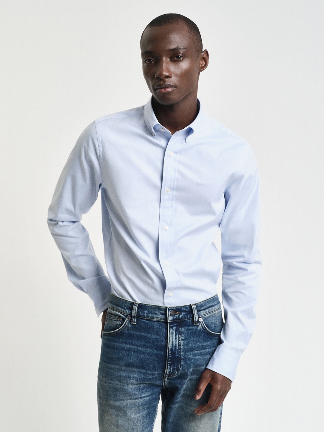 

GANT Men Button-Down Collar Solid Cotton Slim Fit Casual Shirt, Blue