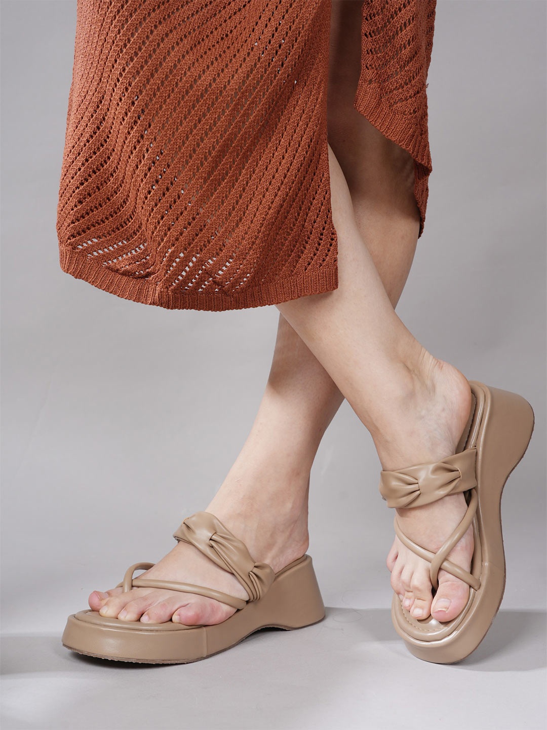 

Lavie Women Platform Sandals, Tan