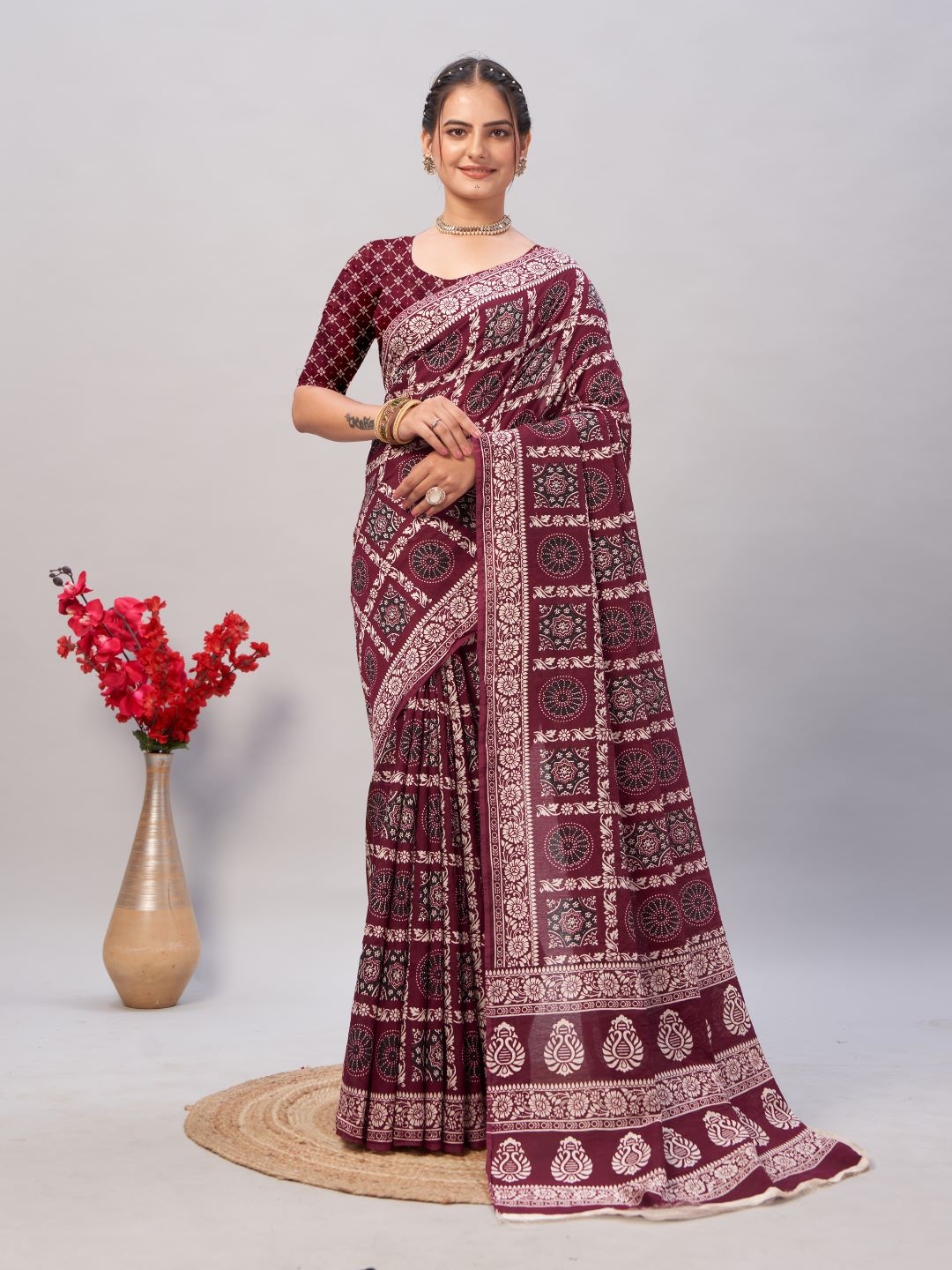 

Anouk Ethnic Motifs Printed Pure Cotton Block Print Saree, Maroon