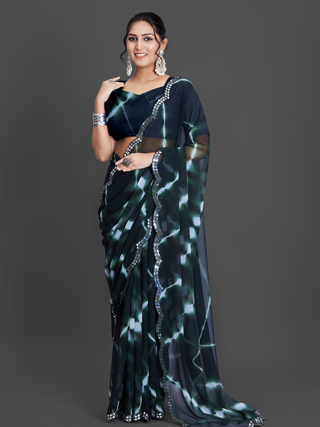 

NIRMAL CREATION Tie and Dye Mirror Work Pure Georgette Saree, Green