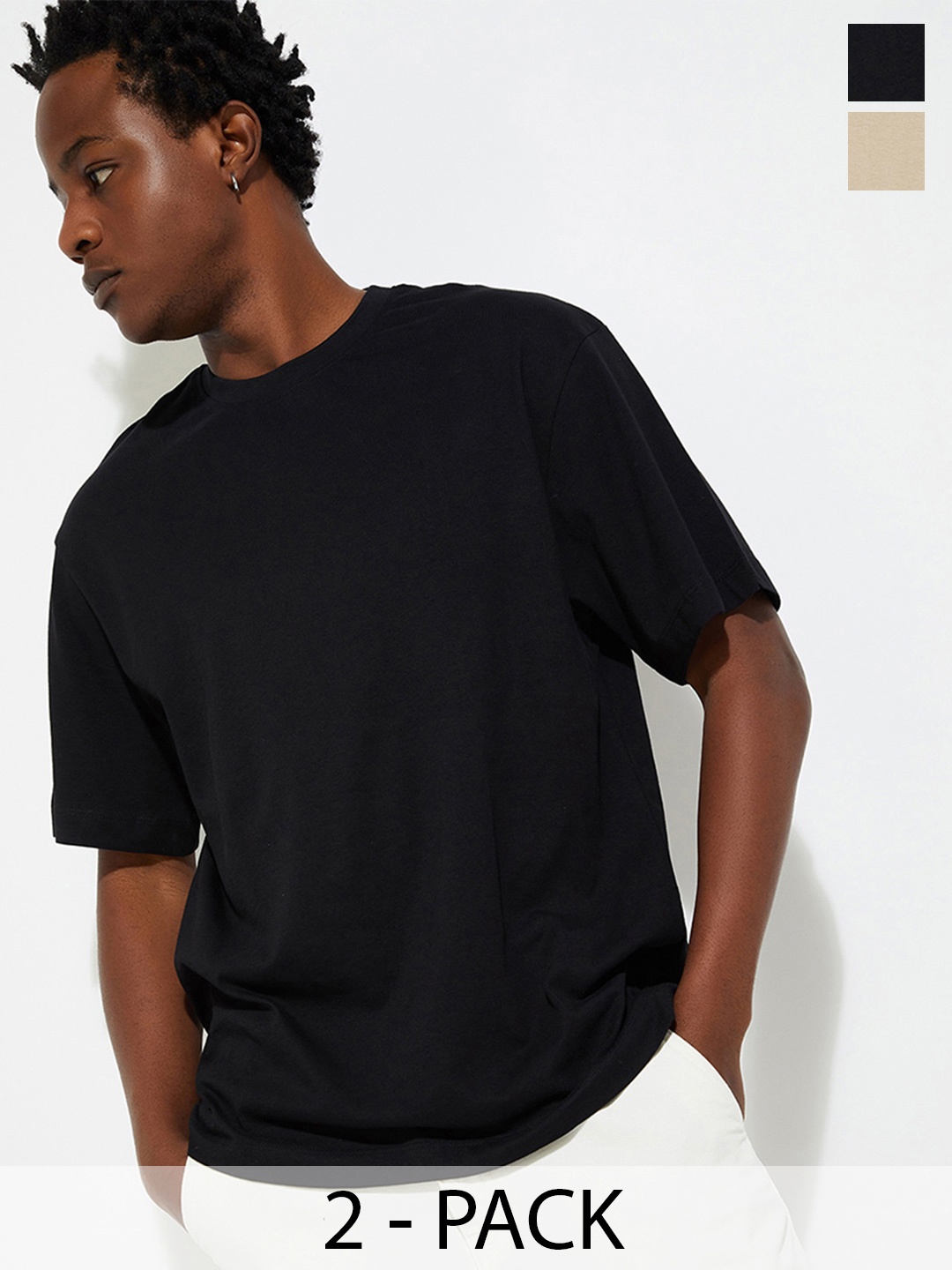 

Max Urb_N Men Solid T-Shirt - Pack of 2, Black