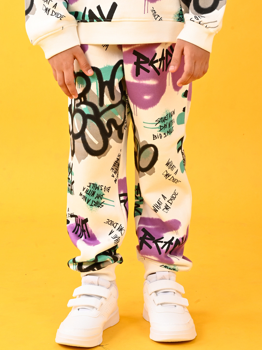 

Anthrilo Girls Printed Regular Fit Joggers, Pink