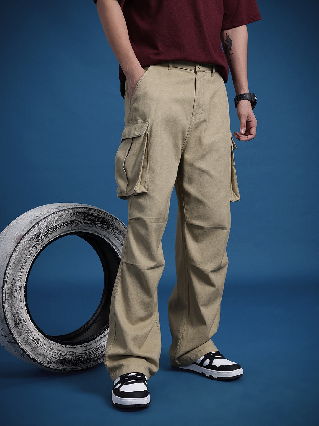 

The Roadster Lifestyle Co. Men Parachute Fit Cargos, Khaki