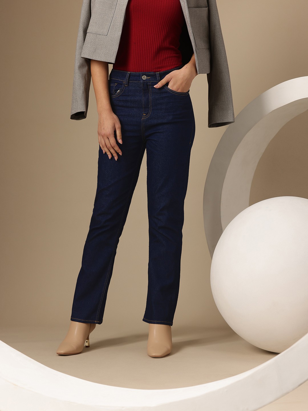 

Chemistry Women Mid-Rise Straight Fit Stretchable Jeans, Navy blue