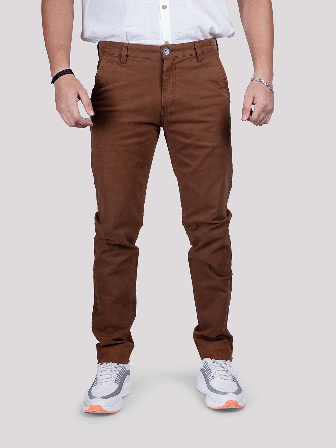 

HUE & HIDE Men Relaxed Mid-Rise Cotton Denim Trouser, Brown