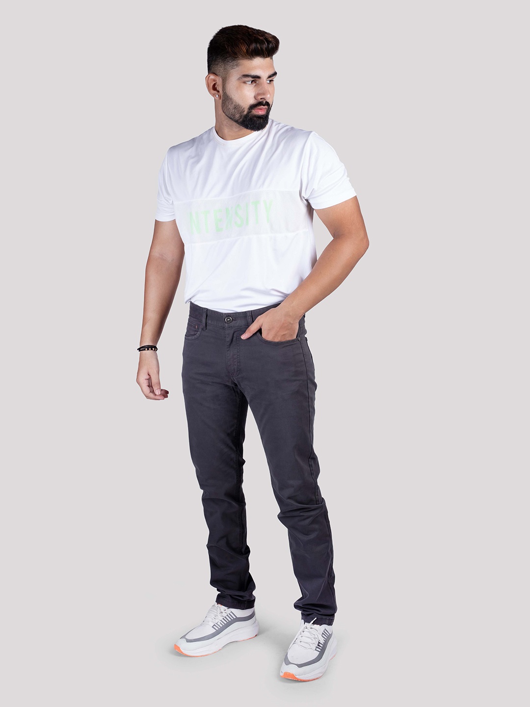 

HUE & HIDE Men Relaxed Cotton Trousers, Blue