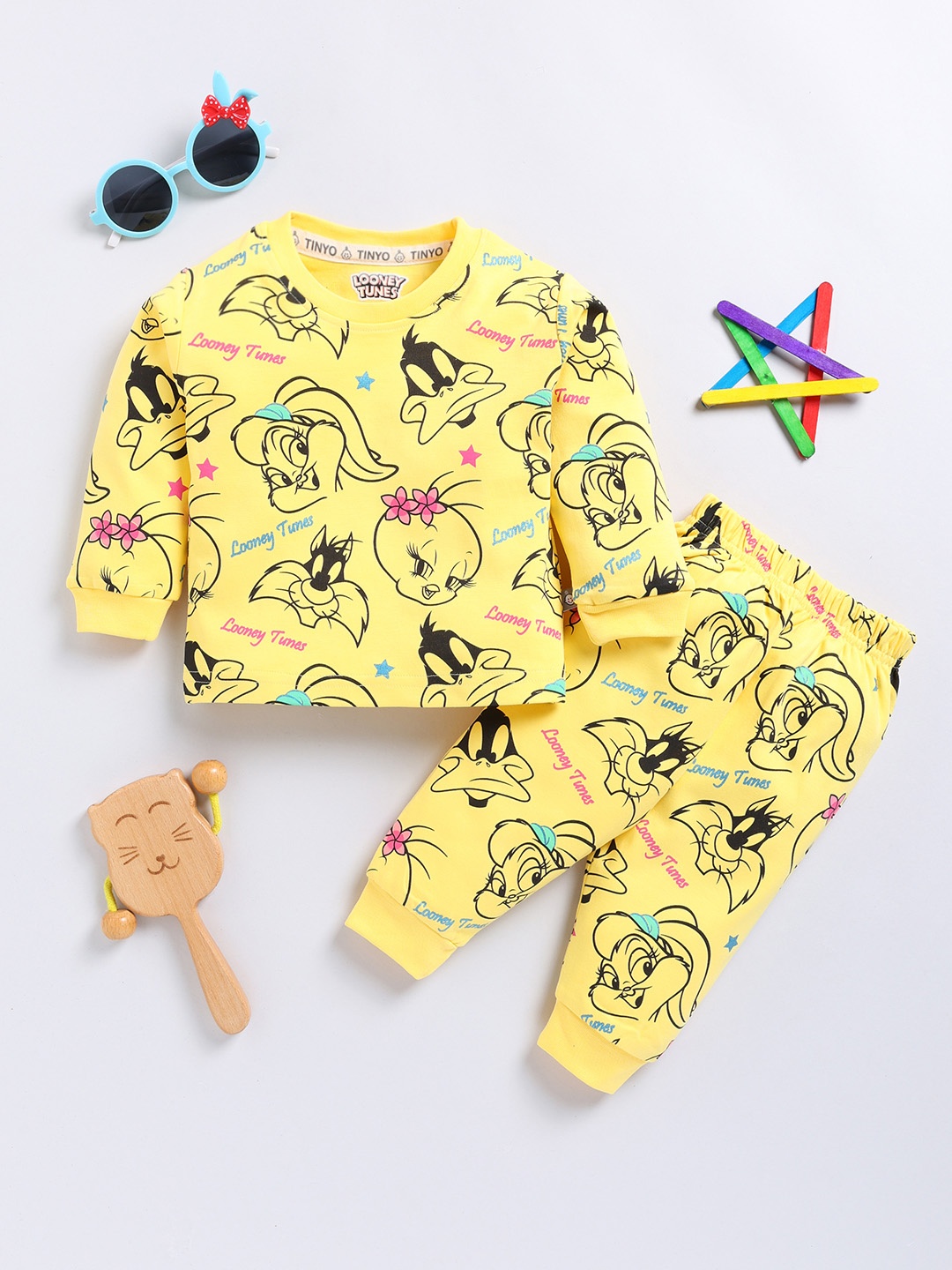 

YK X Tinyo Infant Girls Looney Tunes Printed Pure Cotton T-shirt with Joggers, Yellow