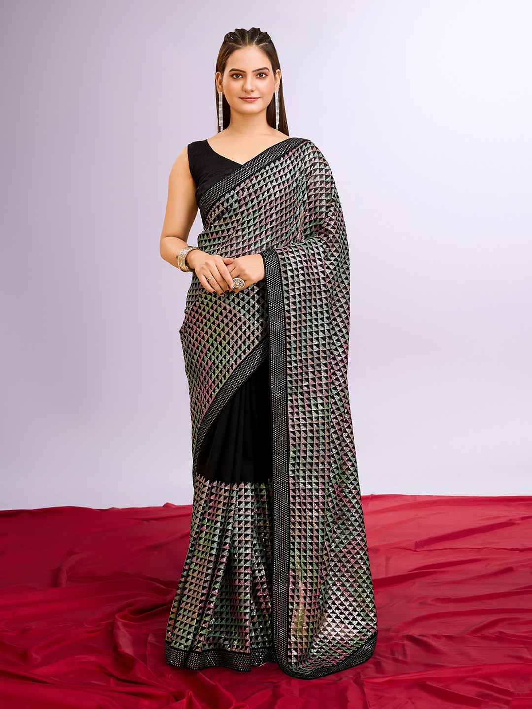 

VAIRAGEE Embellished Sequinned Ready to Wear Saree, Black