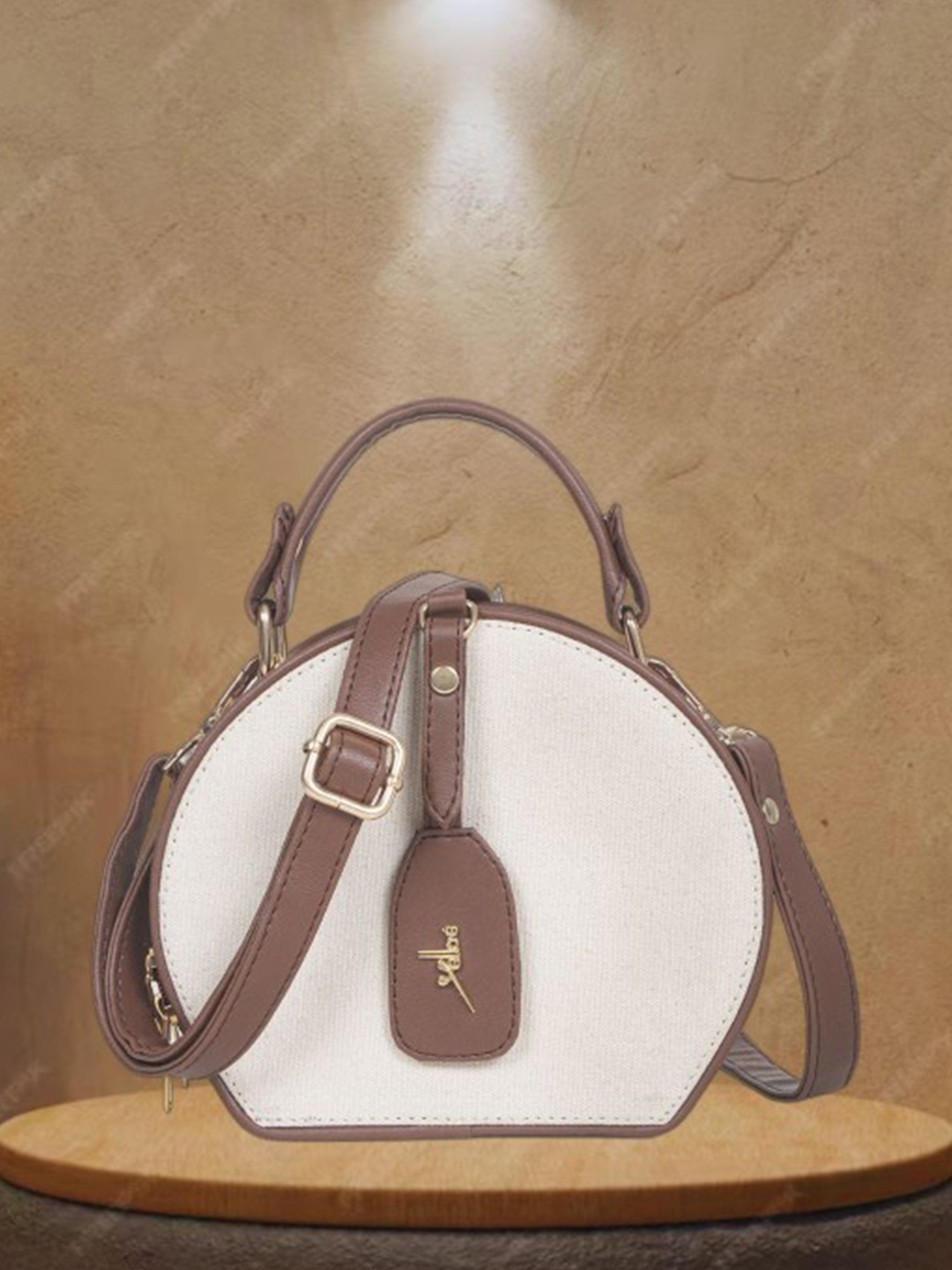 

yelloe Women Colourblocked Bowling Sling Bag, Off white