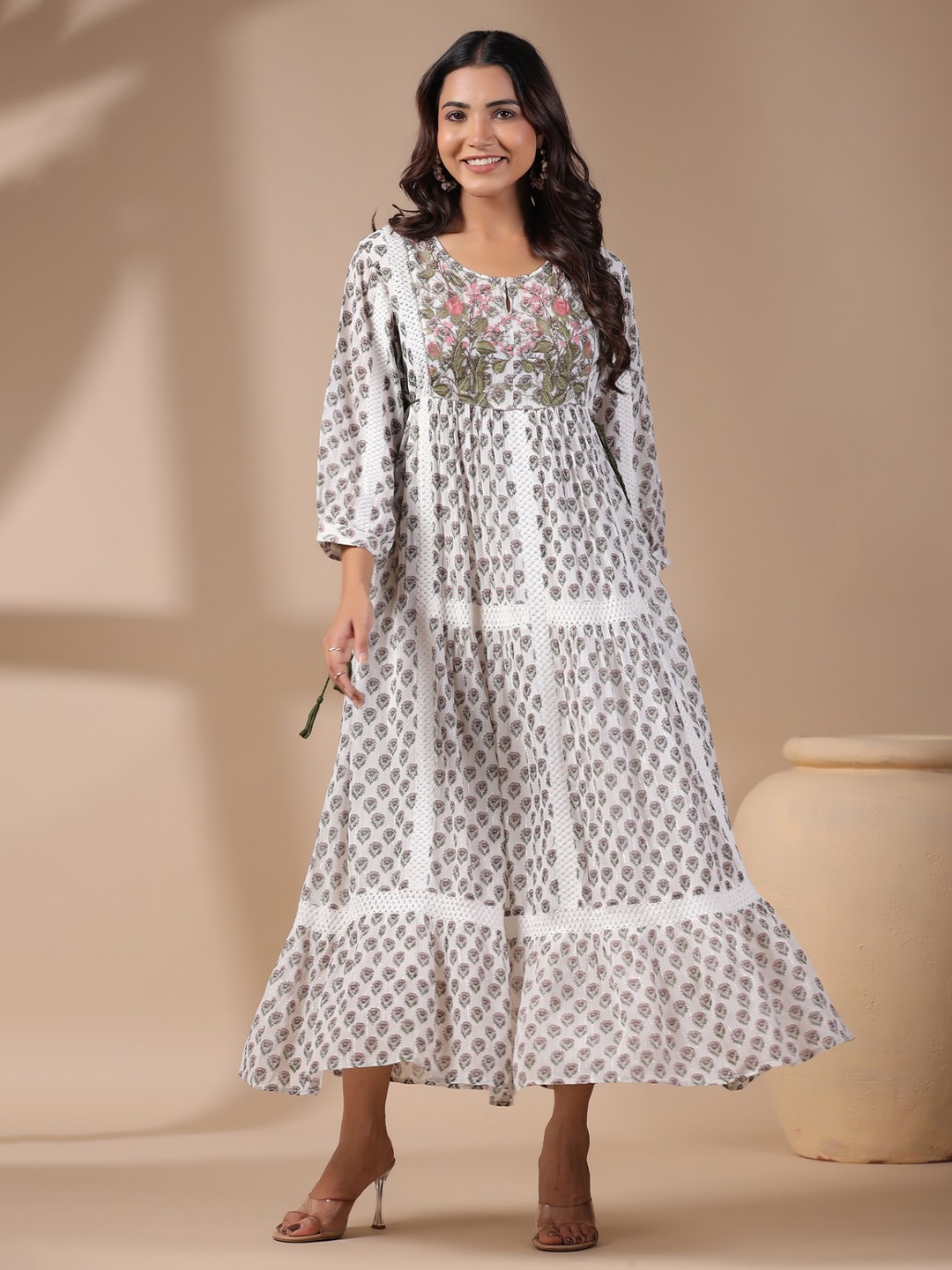 

Nyaro Floral Printed Keyhole Neck Tiered Maxi Dress, Off white