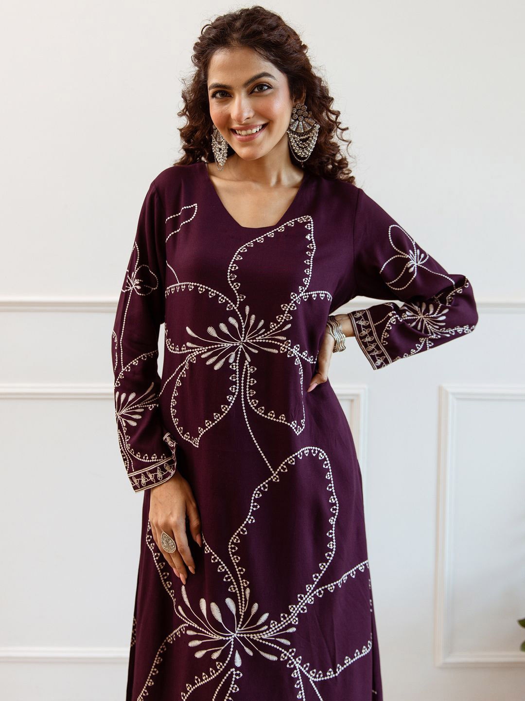 

Indo Era Women Floral Embroidered Regular Sequinned Kurta with Trousers, Burgundy