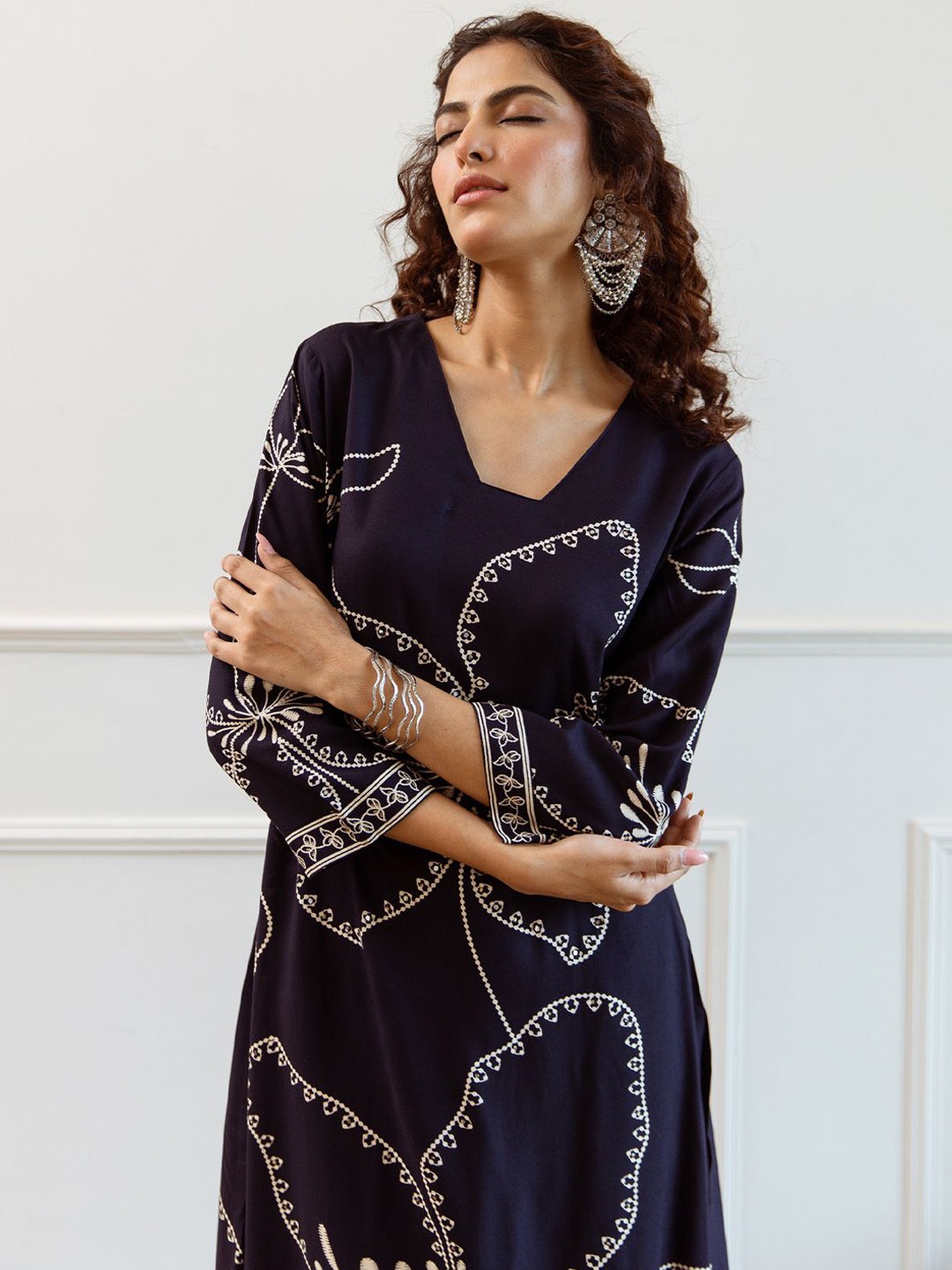 

Indo Era Women Floral Embroidered Regular Sequinned Kurta with Trousers, Blue