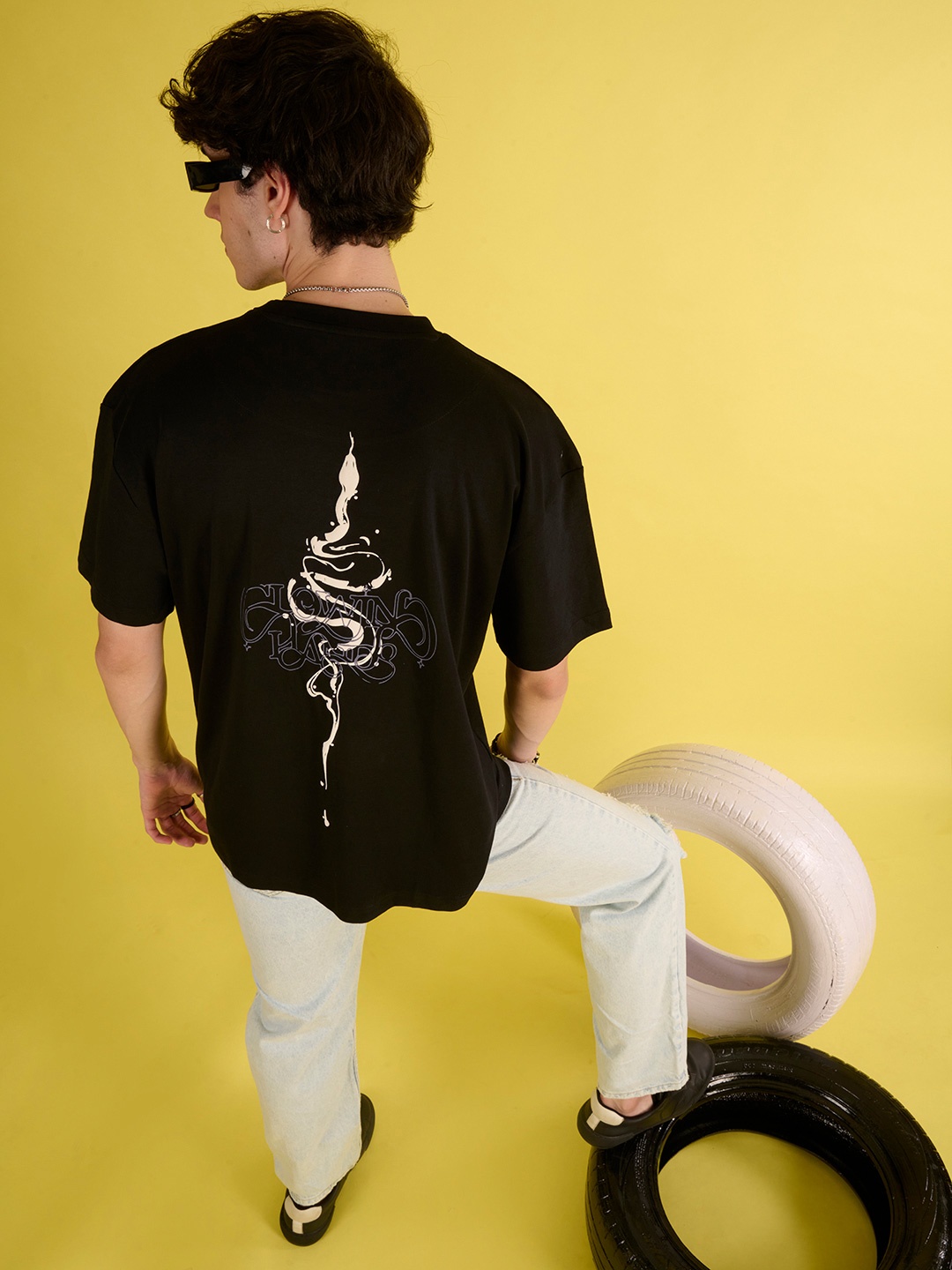 Bene Kleed Men Typography Printed Round Neck Cotton Oversized T-shirt, Black