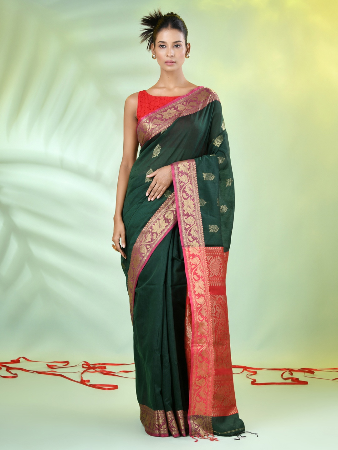 

Charukriti Ethnic Motifs Nakshi Zari Saree, Green