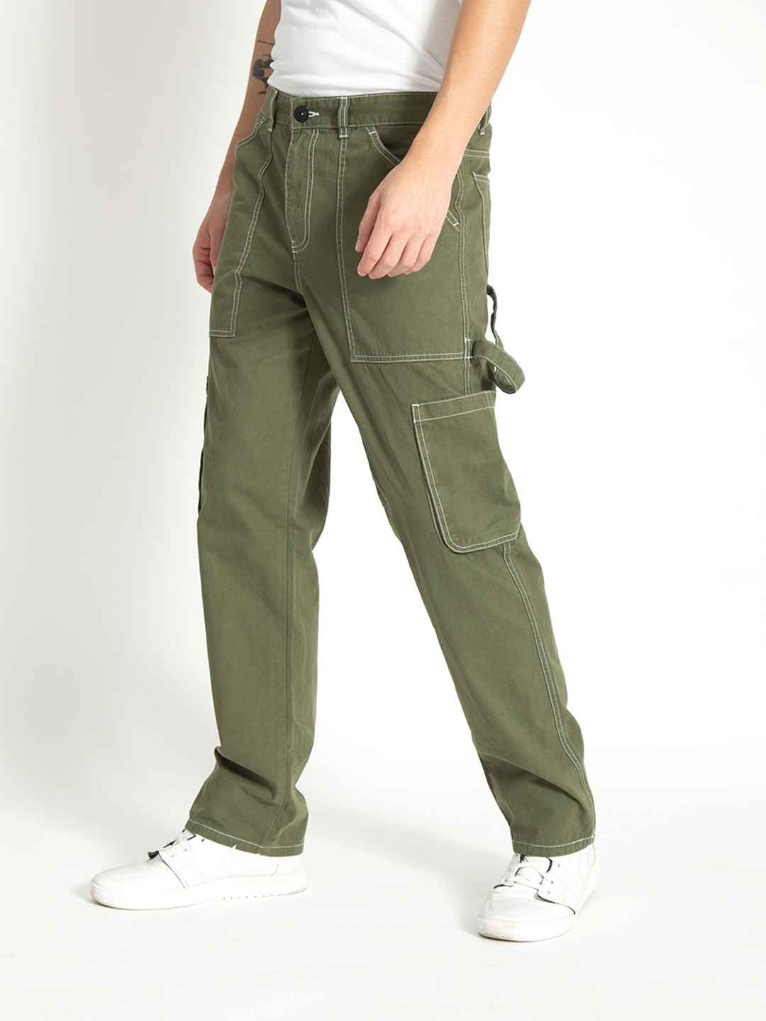 

The Roadster Lifestyle Co Men Pure Cotton Straight-Fit Crago Trouser, Olive