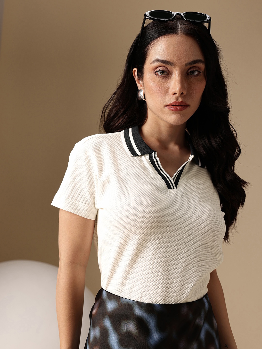 

Chemistry Pure Cotton Self Design Polo Collar T-shirt, White