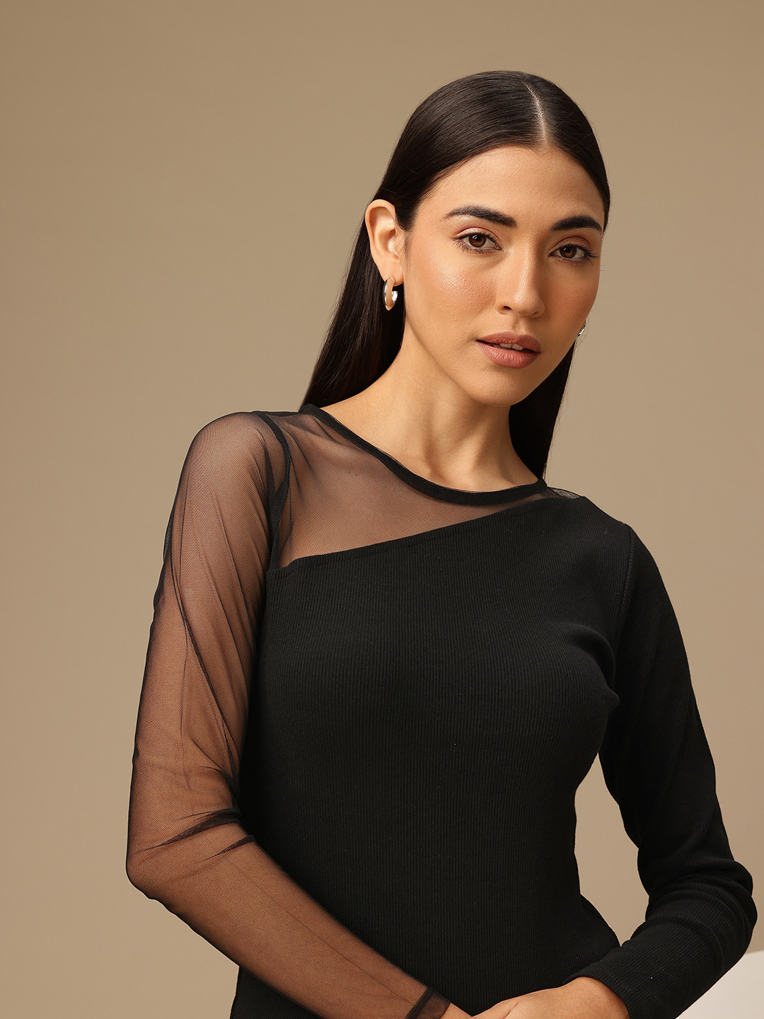 

Chemistry Contrast Net Sleeves Ribbed Top, Black