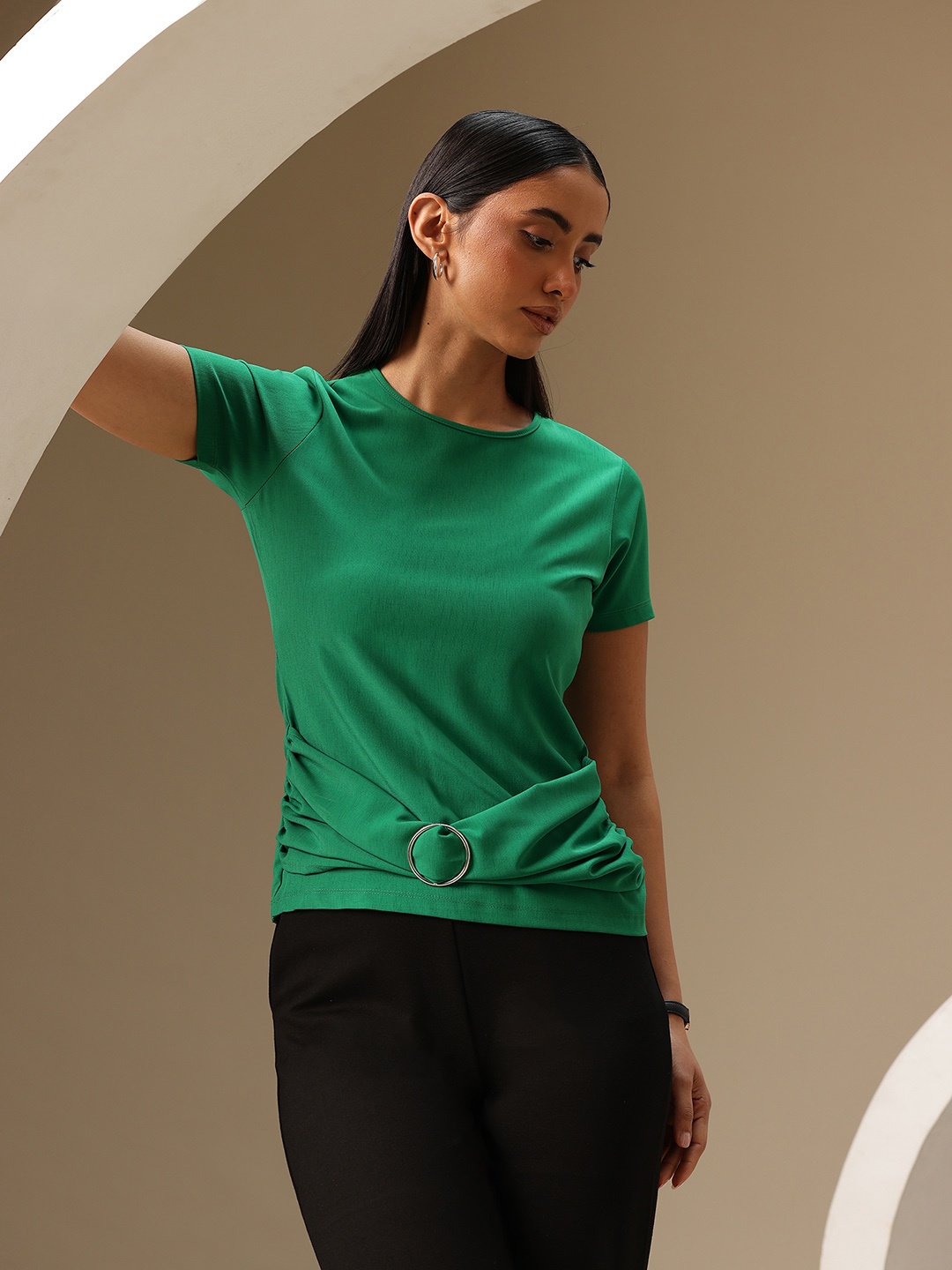 

Chemistry Ruched Layered Detail Top, Green