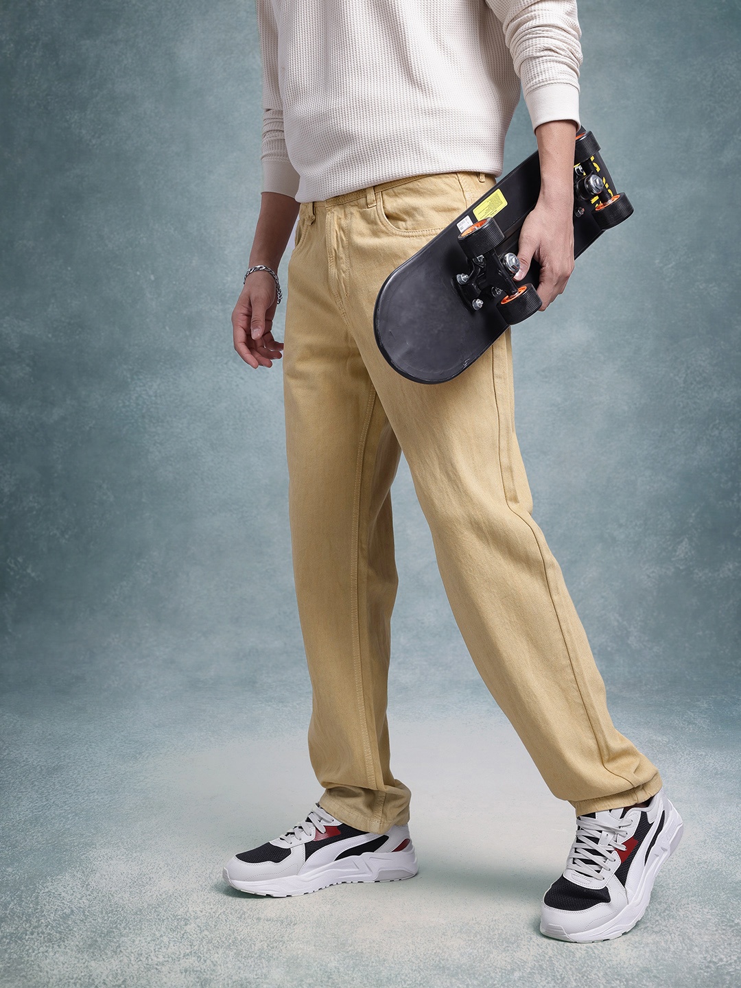 

The Roadster Life Co. Men Straight Fit Jeans, Khaki