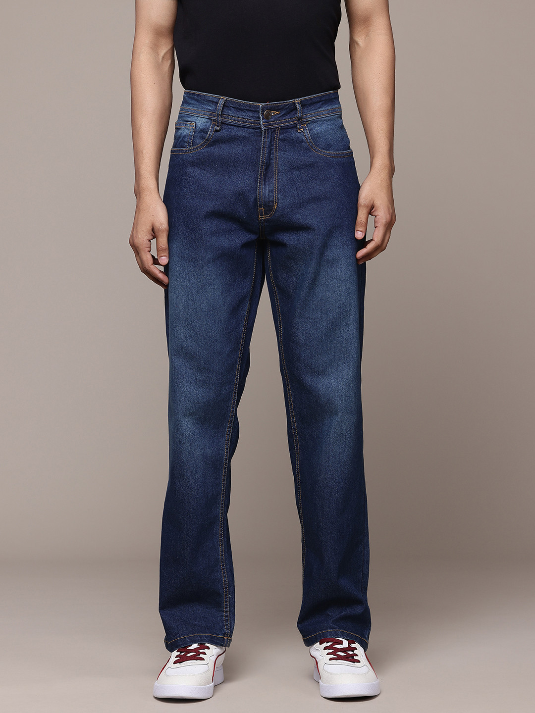 

The Roadster Life Co. Men Light Fade Jeans, Blue