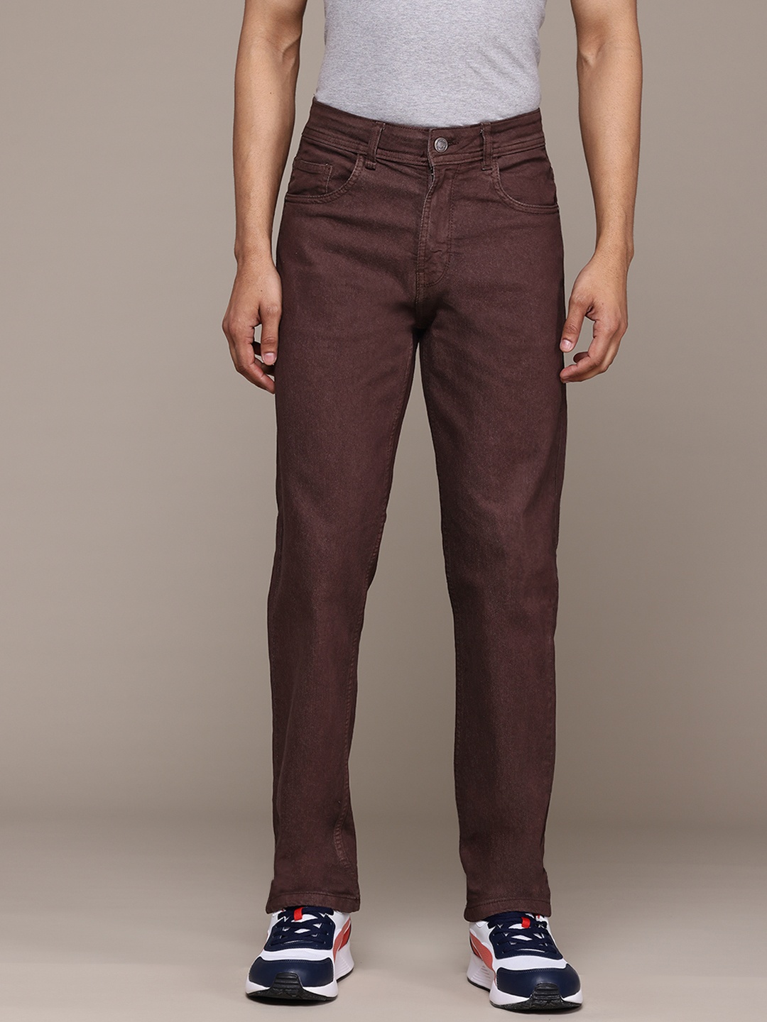 

The Roadster Lifestyle Co. Men Stretchable Jeans, Brown