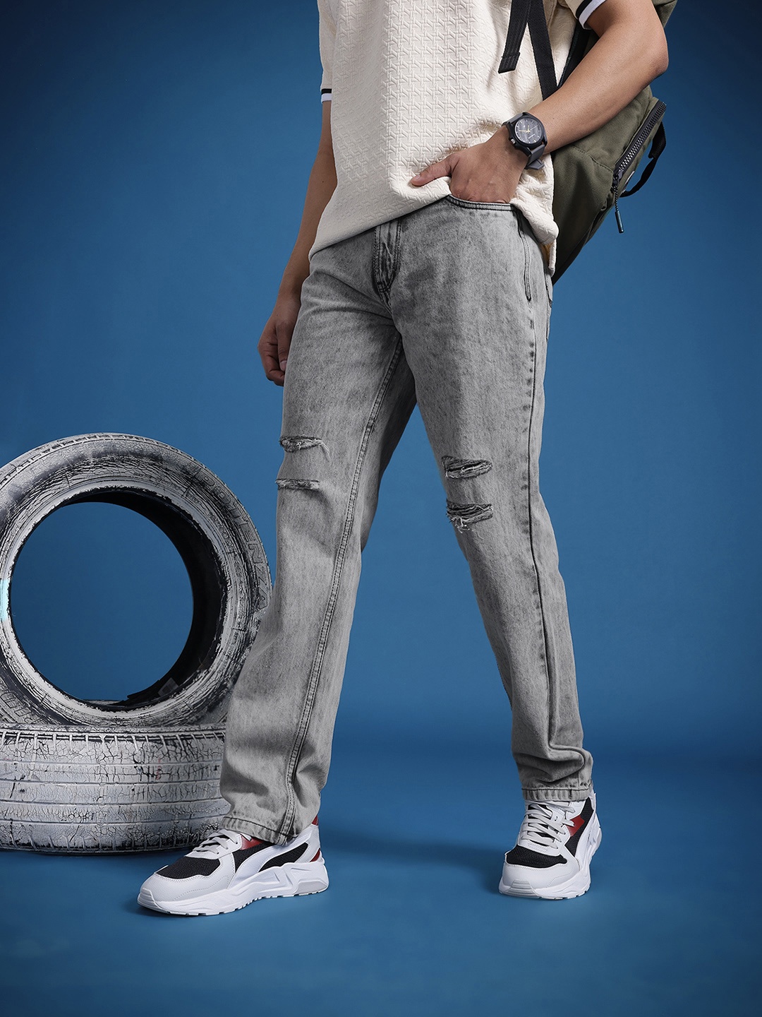 

The Roadster Life Co. Men Mid Rise Regular Fit Jeans, Grey