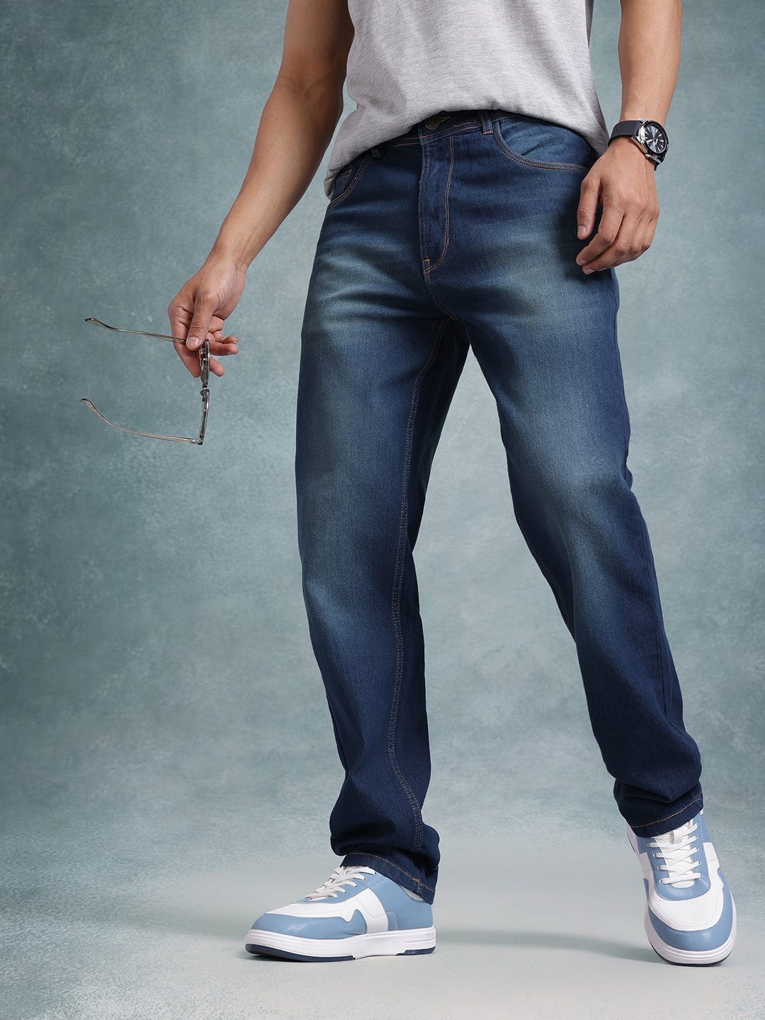 

The Roadster Life Co. Men Faded Regular Fit Jeans, Navy blue