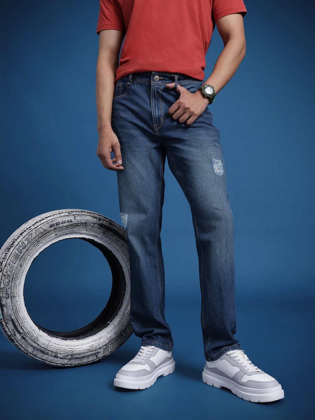 

The Roadster Lifestyle Co., Men Pure Cotton Regular Fit Mid-Rise Jeans, Blue