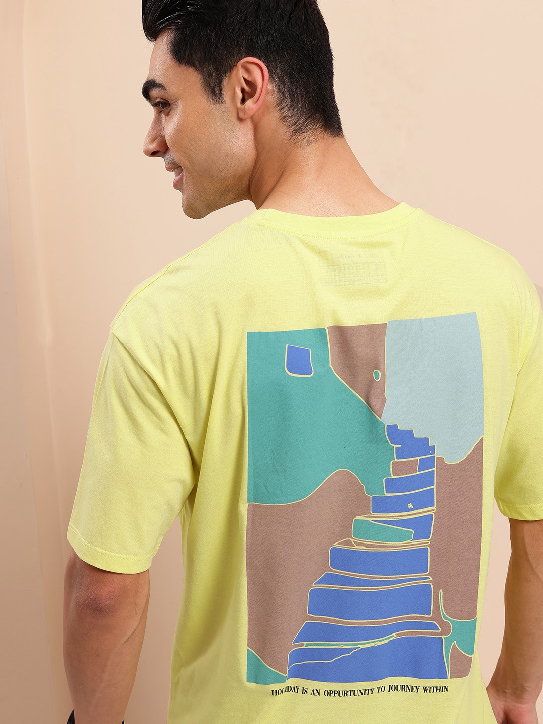 

Mast & Harbour Men Printed Relaxed Fit T-shirt, Yellow