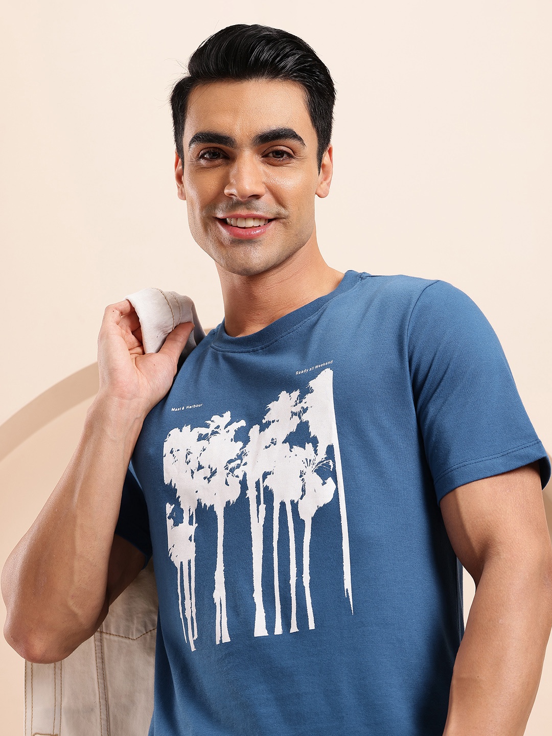 

Mast & Harbour Men Printed T-shirt, Blue