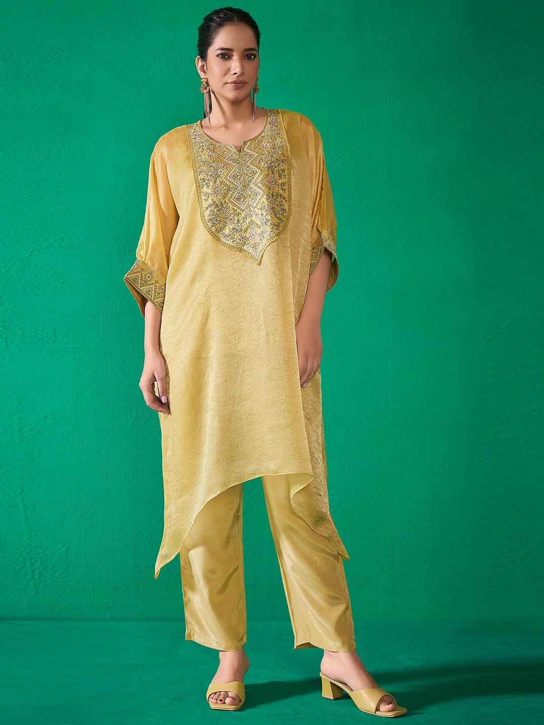 

Anouk Embroidered Kaftan With Pure Silk Trousers Co-Ords, Yellow