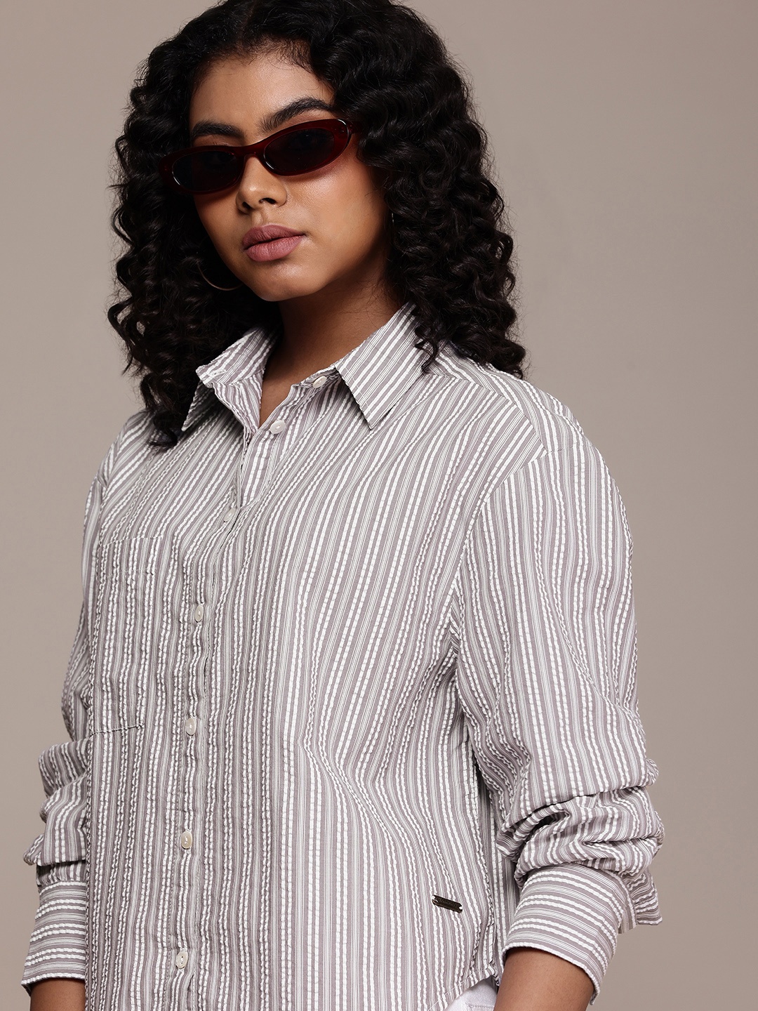 

Roadster Striped Oversized Casual Shirt, Grey